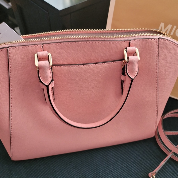 Pink purse - Picture 2 of 4